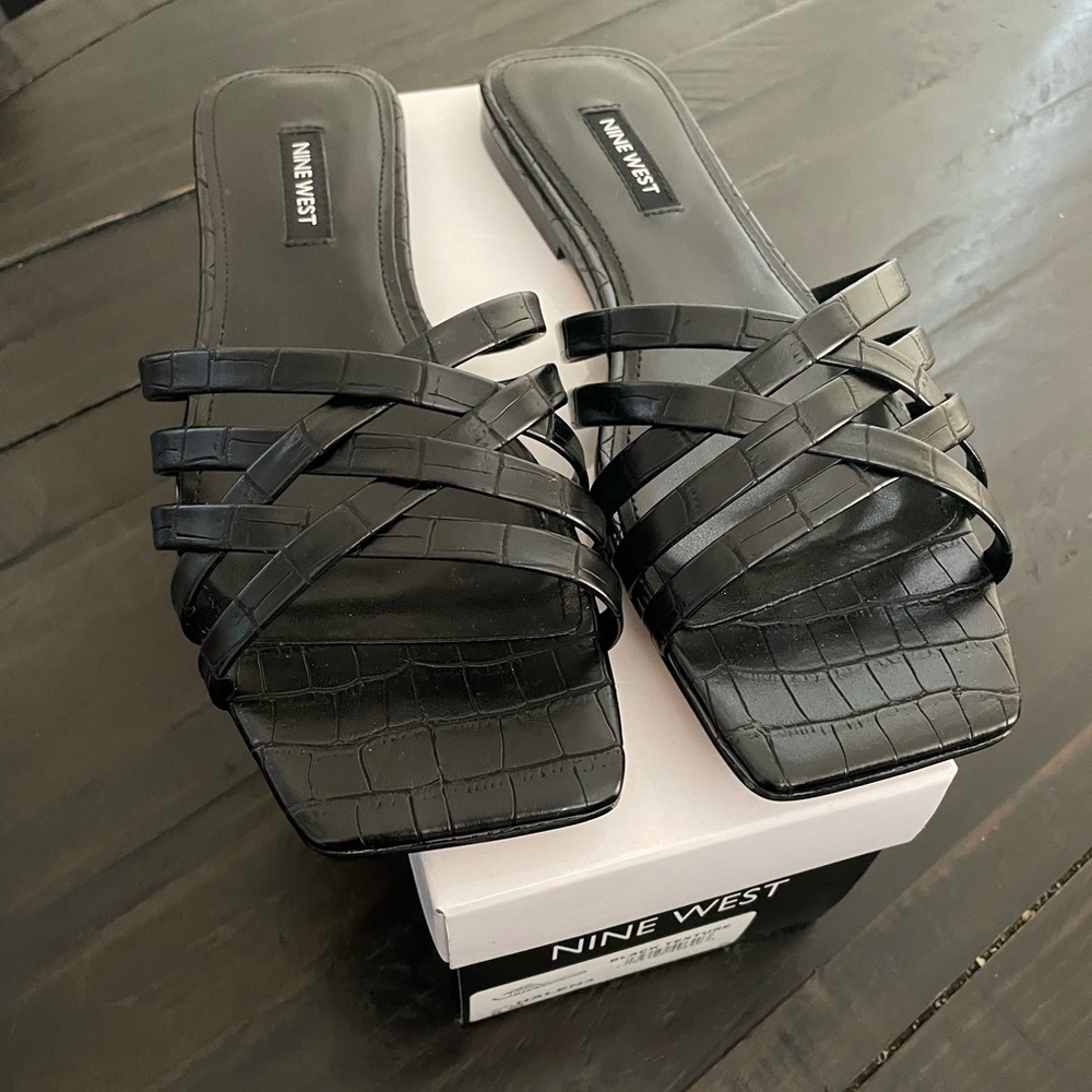 New Nine West Cross Sandals